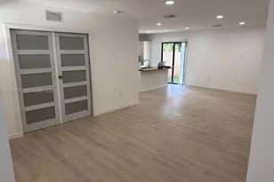 574 NW 7th St, Florida City, FL 33034 - Photo 3