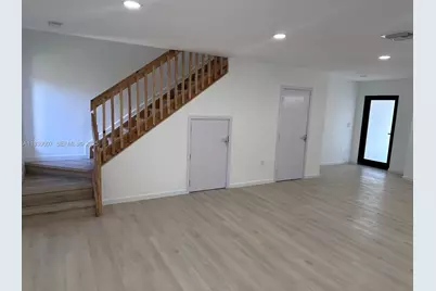 574 NW 7th St #1, Florida City, FL 33034 - Photo 5