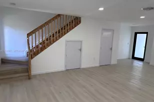 574 NW 7th St, Florida City, FL 33034 - Photo 5