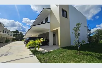 574 NW 7th St #1, Florida City, FL 33034 - Photo 1