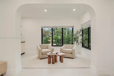 1344 SW 18th St, Miami, FL 33145 - Photo 9