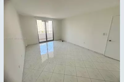 5555 Collins Ave #8Z, Miami Beach, FL 33140 - Photo 19
