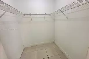 301 Palm Way, Pembroke Pines, FL 33025 - Photo 17