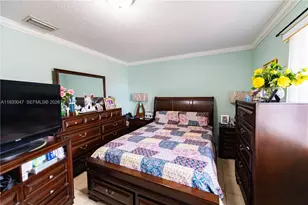 63 NW 17th Pl, Miami, FL 33125 - Photo 17