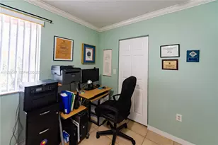 63 NW 17th Pl, Miami, FL 33125 - Photo 15