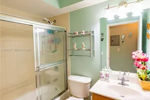 63 NW 17th Pl, Miami, FL 33125 - Photo 13