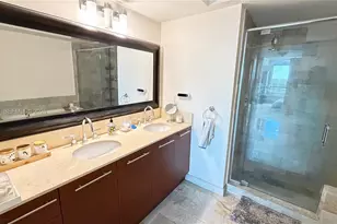 2641 N Flamingo Rd, Sunrise, FL 33323 - Photo 17