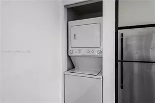 435 21st St, Miami Beach, FL 33139 - Photo 9