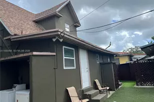 842 SW 12th Ave, Miami, FL 33130 - Photo 15