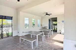 1692 SE 9th Ave, Homestead, FL 33034 - Photo 3