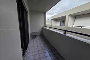 5 Olive Dr, Hialeah, FL 33010 - Photo 9