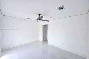 18133 SW 93rd Ave, Palmetto Bay, FL 33157 - Photo 15