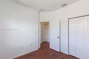 1009 SW 144th Ave, Pembroke Pines, FL 33027 - Photo 19