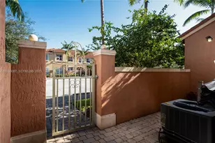 1009 SW 144th Ave, Pembroke Pines, FL 33027 - Photo 31