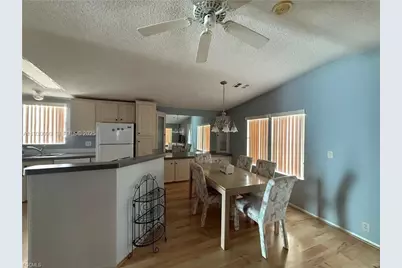 120 Caravan Cir, Other City - In The State Of Florida, FL 33903 - Photo 11