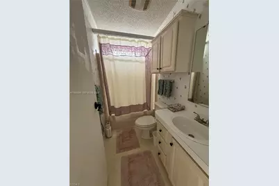 120 Caravan Cir, Other City - In The State Of Florida, FL 33903 - Photo 7