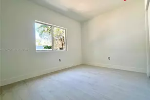 6820 NW 6th Ct, Miami, FL 33150 - Photo 9