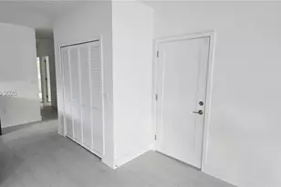 6821 NW 6th Ct, Miami, FL 33150 - Photo 9