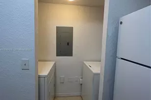 802 Belmont Ln, North Lauderdale, FL 33068 - Photo 13