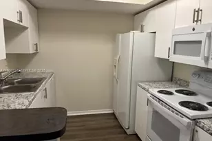 6543 Boulevard of Champions, North Lauderdale, FL 33068 - Photo 25