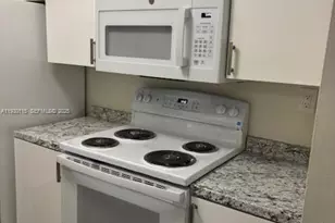 6543 Boulevard of Champions, North Lauderdale, FL 33068 - Photo 23