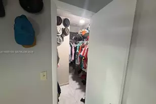 9530 Ashley Dr, Miramar, FL 33025 - Photo 17