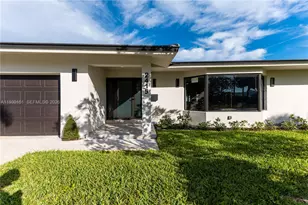 2415 NE 35th Dr, Fort Lauderdale, FL 33308 - Photo 43