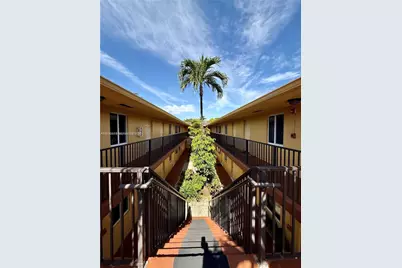 1733 Mayo St #2, Hollywood, FL 33020 - Photo 9