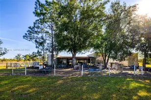 1472 N Charolais Rd, Other City - In The State Of Florida, FL 33935 - Photo 53