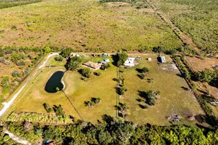 1472 N Charolais Rd, Other City - In The State Of Florida, FL 33935 - Photo 9