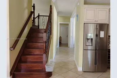 1035 Waterside Cir, Weston, FL 33327 - Photo 13