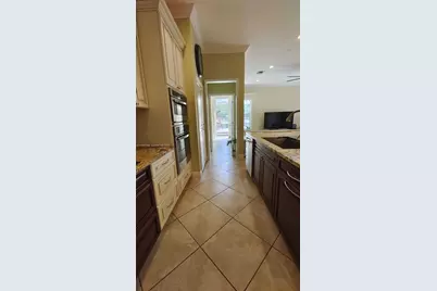 1035 Waterside Cir, Weston, FL 33327 - Photo 9