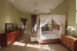 1035 Waterside Cir, Weston, FL 33327 - Photo 39