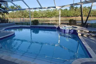 1035 Waterside Cir, Weston, FL 33327 - Photo 21