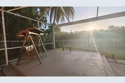 1035 Waterside Cir, Weston, FL 33327 - Photo 25