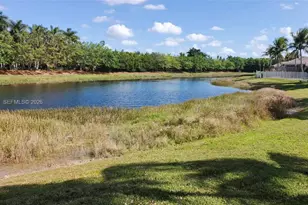 1035 Waterside Cir, Weston, FL 33327 - Photo 29