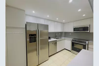 2000 Towerside #309, Miami, FL 33138 - Photo 3