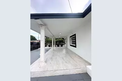 248 SW 18th Ct, Miami, FL 33135 - Photo 3