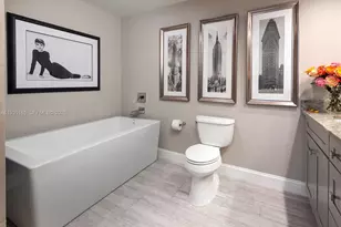 2450 Presidential Way, West Palm Beach, FL 33401 - Photo 9