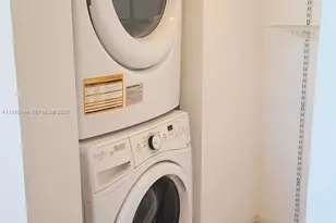 1000 Venetian Way, Miami Beach, FL 33139 - Photo 11