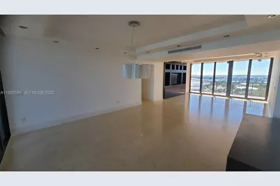 1000 Venetian Way #1502, Miami Beach, FL 33139 - Photo 5