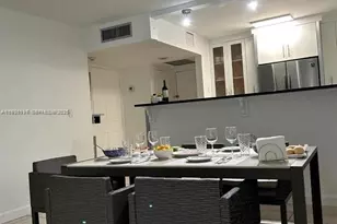 100 Bayview Dr, Sunny Isles Beach, FL 33160 - Photo 7