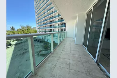 100 Bayview Dr #309, Sunny Isles Beach, FL 33160 - Photo 19