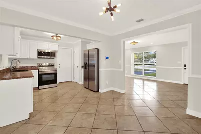 9312 SW 182nd St, Palmetto Bay, FL 33157 - Photo 9