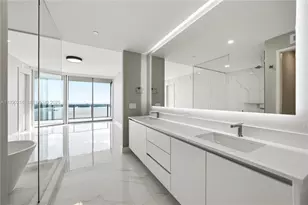 700 NE 24th St, Miami, FL 33137 - Photo 27