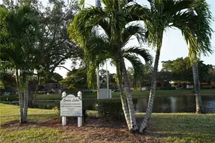 2427 24th Ln, Palm Beach Gardens, FL 33418 - Photo 3