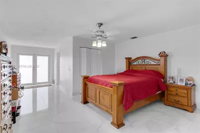 11051 SW 69th Dr, Miami, FL 33173 - Photo 19