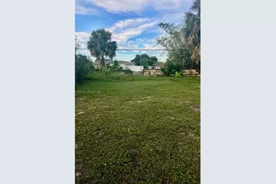 1643 NW 12th Ct, Fort Lauderdale, FL 33311 - Photo 7