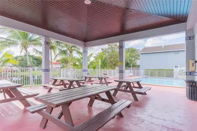 6900 NW 173rd Dr #1108, Hialeah, FL 33015 - Photo 3