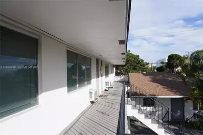 749 SE 15th St #8, Fort Lauderdale, FL 33316 - Photo 15